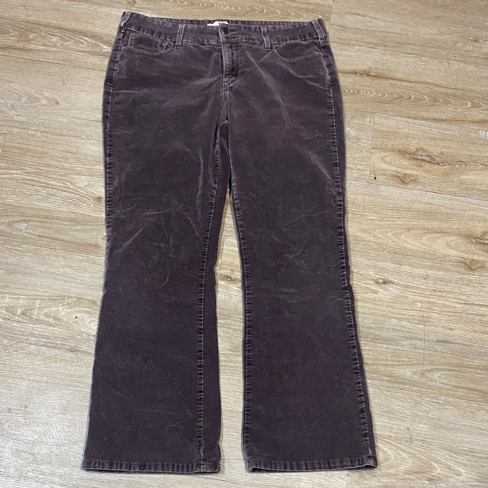 Levi's 526 Slender Boot Corduroy Pants in Dusty Purple